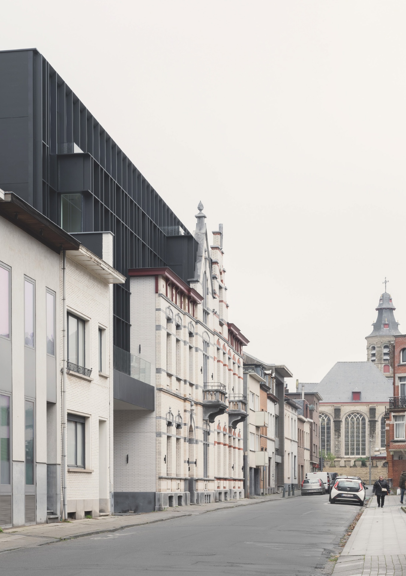 Straatbeeld met modern architectuurproject in Vilvoorde